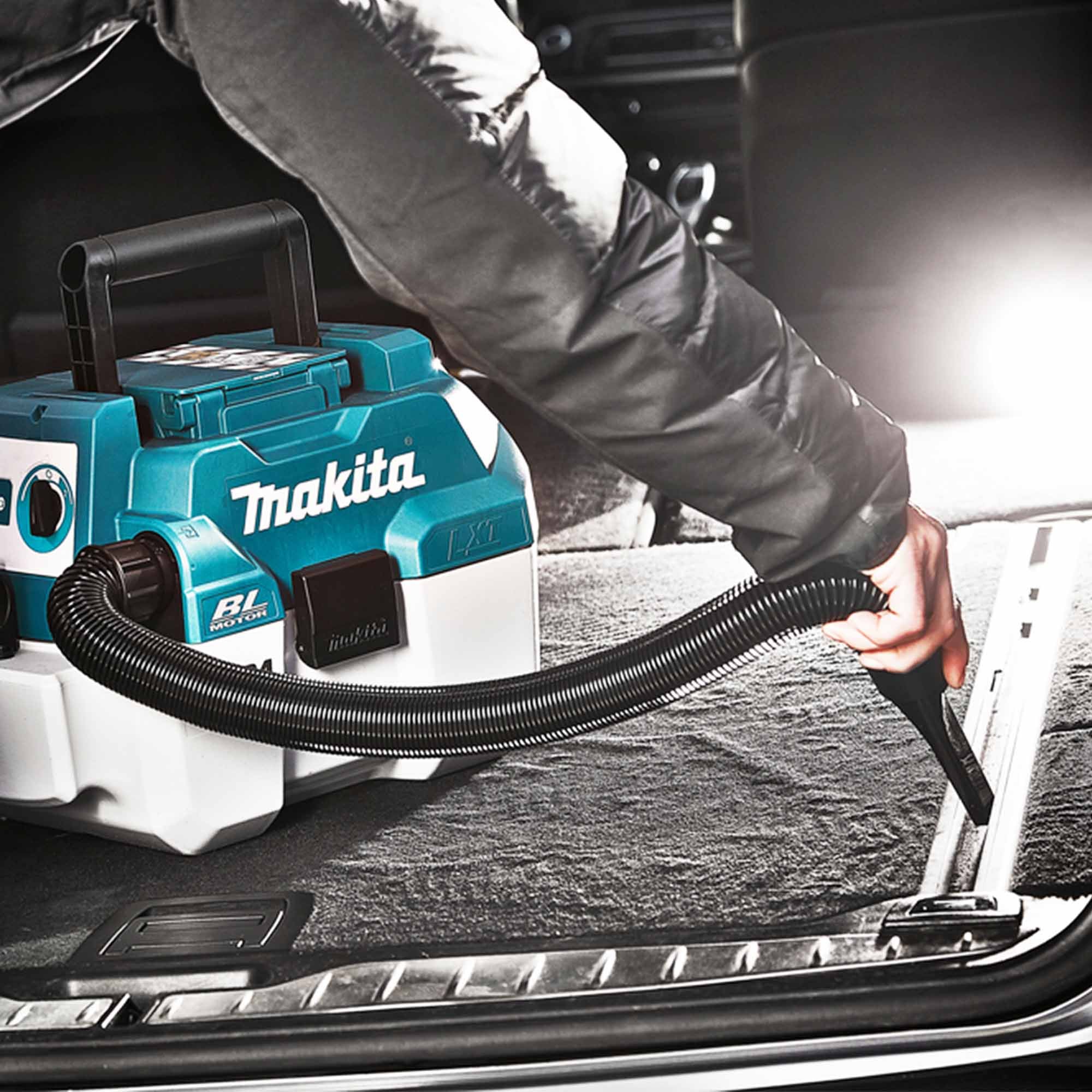 Aspiratore Makita DVC750LZX1 18V